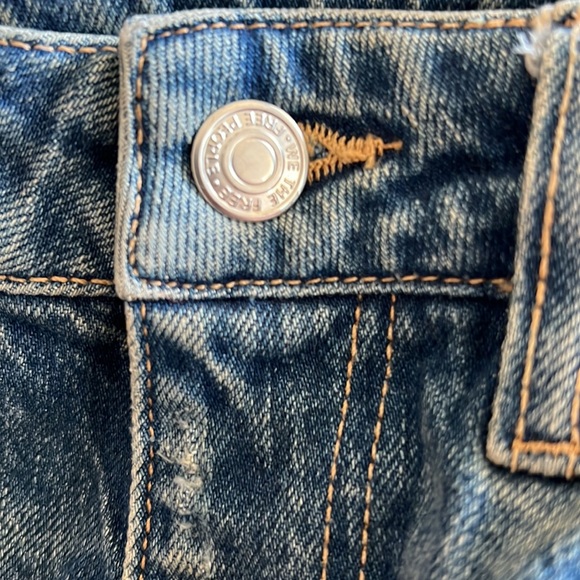 🔹 Free People Baykan Denim Flashback Flare Jeans - Picture 5 of 6